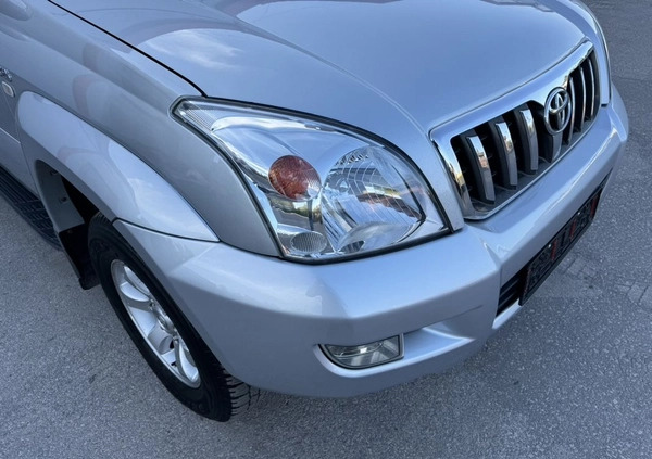 Toyota Land Cruiser cena 76500 przebieg: 332121, rok produkcji 2004 z Starachowice małe 631